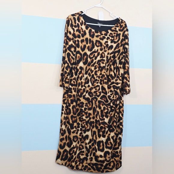 Ronni Nicole Plus Size Leopard Print Midi Dress - Picture 4 of 9